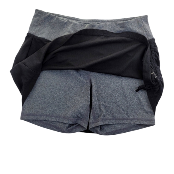 HEAD Active Tennis/Running/Workout Black and Gray Skorts - Picture 2 of 7